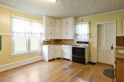 704 Irving Avenue, Rockford, IL 61101 - Photo 19