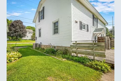 15 W Walnut Street, Cedarville, IL 61013 - Photo 27