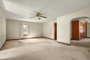 15 W Walnut St, Cedarville, IL 61013 - Photo 9