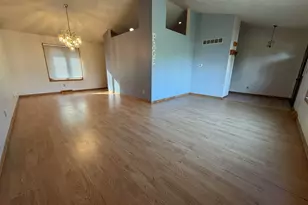 7650 Hawks Ridge Rd, Machesney Park, IL 61115 - Photo 5