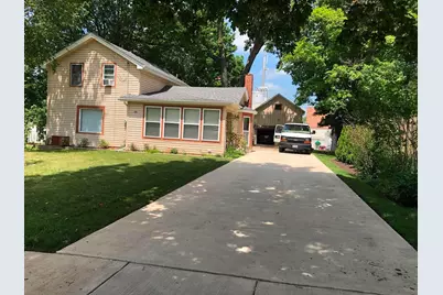 219 W 4th Street, Pecatonica, IL 61063 - Photo 1