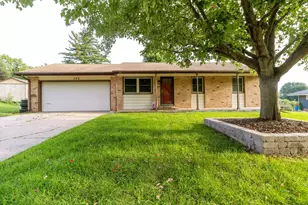 303 Hough Dr, Machesney Park, IL 61115 - Photo 1