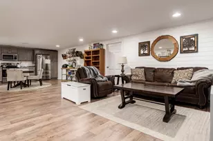 5949 Deerwood Ct, Roscoe, IL 61073 - Photo 39