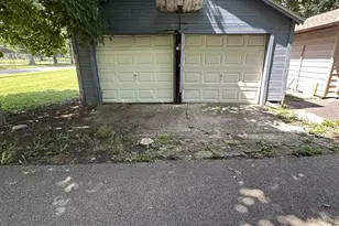 2201-2203 Hancock St, Rockford, IL 61103 - Photo 5