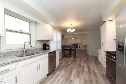 5844 Rainsford Way, Rockford, IL 61107 - Photo 9