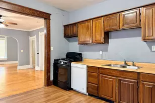 1341 Charles St, Rockford, IL 61104 - Photo 9