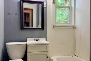 1341 Charles St, Rockford, IL 61104 - Photo 11