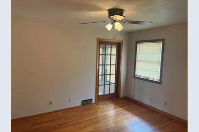 2424 Colorado Avenue, Rockford, IL 61108 - Photo 9