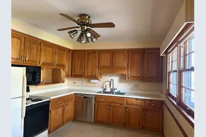 2424 Colorado Avenue, Rockford, IL 61108 - Photo 7