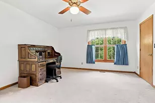 1135 W Menzemer, Elizabeth, IL 61028 - Photo 27