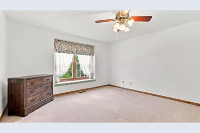 1135 W Menzemer, Elizabeth, IL 61028 - Photo 19