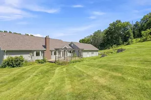 1135 W Menzemer, Elizabeth, IL 61028 - Photo 45