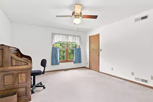 1135 W Menzemer, Elizabeth, IL 61028 - Photo 29