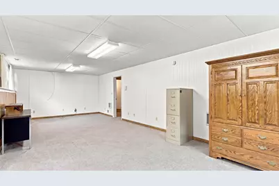 1135 W Menzemer, Elizabeth, IL 61028 - Photo 33