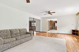 1135 W Menzemer, Elizabeth, IL 61028 - Photo 5