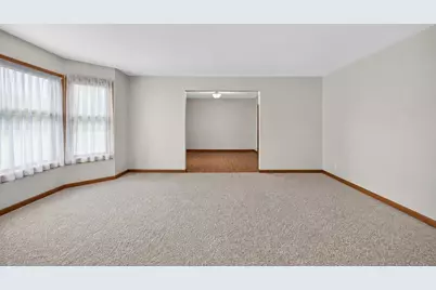 2759 Wyndamere Way, Rockford, IL 61109 - Photo 7