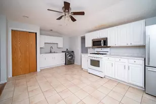 7618 Mildred Rd, Machesney Park, IL 61115 - Photo 5