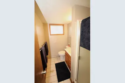 410 E Hurlbut, Belvidere, IL 61008 - Photo 41