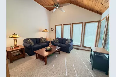 38 Longwood Drive, Galena, IL 61036 - Photo 13