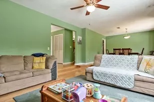 16557 Grove Creek Cir, Pecatonica, IL 61063 - Photo 9