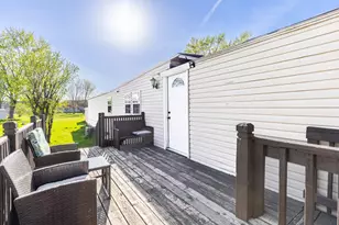 403 Spruce Dr, Belvidere, IL 61008 - Photo 3