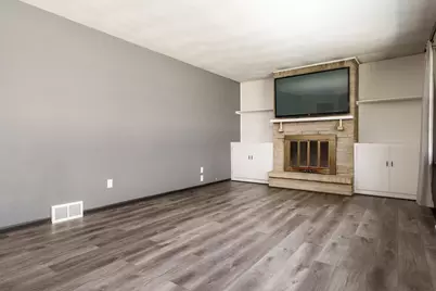 5094 Safford Road, Rockford, IL 61101 - Photo 9