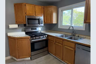 108 Skylark Drive, Rockford, IL 61107 - Photo 5