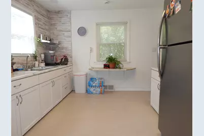 1474 S Carroll Avenue, Freeport, IL 61032 - Photo 27