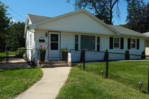 1474 S Carroll Ave, Freeport, IL 61032 - Photo 3