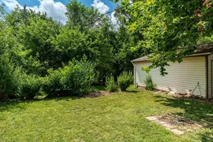 4715 Cleveland Ave, Rockford, IL 61108 - Photo 5