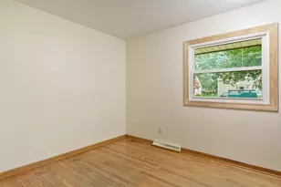4715 Cleveland Ave, Rockford, IL 61108 - Photo 29