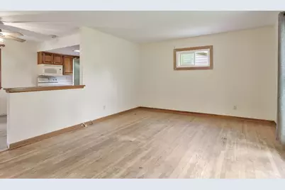 4715 Cleveland Avenue, Rockford, IL 61108 - Photo 13