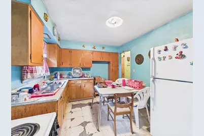 1524 Victoria Avenue, Rockford, IL 61102 - Photo 9
