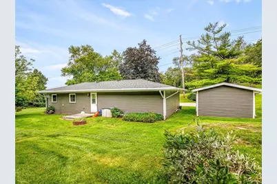 1905 S Walnut Road, Freeport, IL 61032 - Photo 23