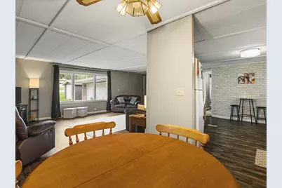 1905 S Walnut Road, Freeport, IL 61032 - Photo 9