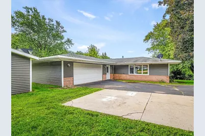1905 S Walnut Road, Freeport, IL 61032 - Photo 3