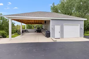 10001 N Hoisington Rd, Byron, IL 61010 - Photo 33