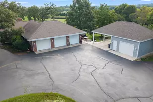 10001 N Hoisington Rd, Byron, IL 61010 - Photo 37