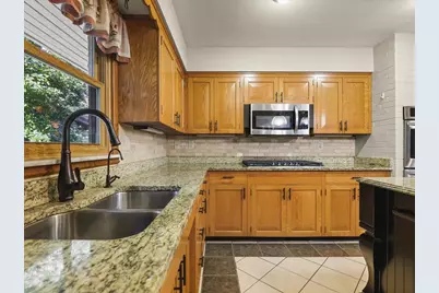 4007 Landstrom Road, Rockford, IL 61114 - Photo 9