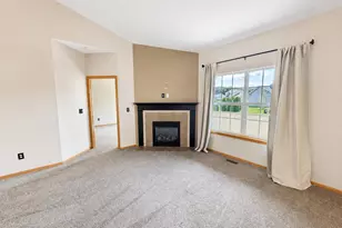 11802 River Hills Pkwy, Rockton, IL 61072 - Photo 7