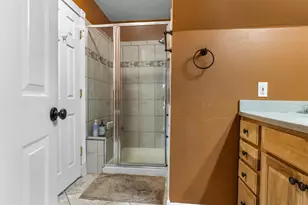 16437 Edwardsville Rd, Pecatonica, IL 61063 - Photo 15