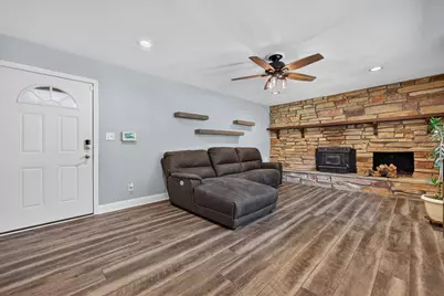 5825 Tipple Road, Rockford, IL 61102 - Photo 9