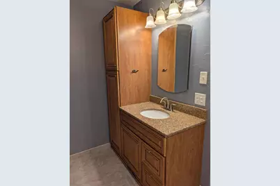 419 S Saxby Street, Freeport, IL 61032 - Photo 15