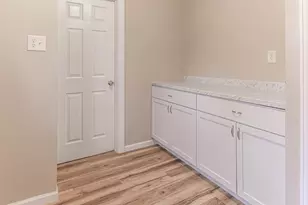 2803 Fairview Ave, Rockford, IL 61101 - Photo 13