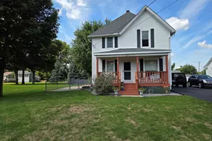 10766 3rd St, Roscoe, IL 61073 - Photo 1