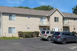 5553 Andrews Dr, Roscoe, IL 61073 - Photo 3