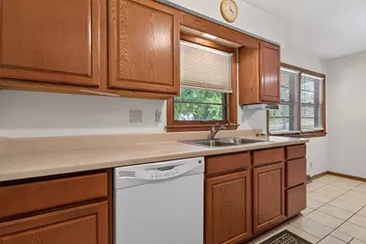 1112 Prestwick Parkway, Rockford, IL 61107 - Photo 5