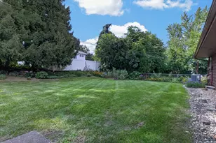 1112 Prestwick Pkwy, Rockford, IL 61107 - Photo 25