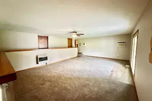5303 Riverview Rd, Thomson, IL 61285 - Photo 5
