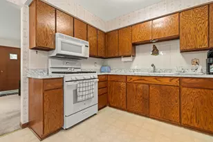 9304 Lawson Dr, Machesney Park, IL 61115 - Photo 5